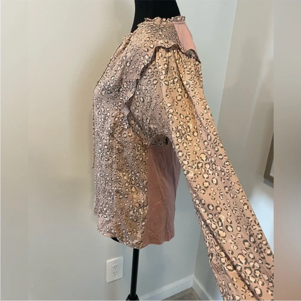 Anthropologie Dolan Pink & Grey Leopard Print Ruffle Blouse Oversized EUC - Picture 6 of 12